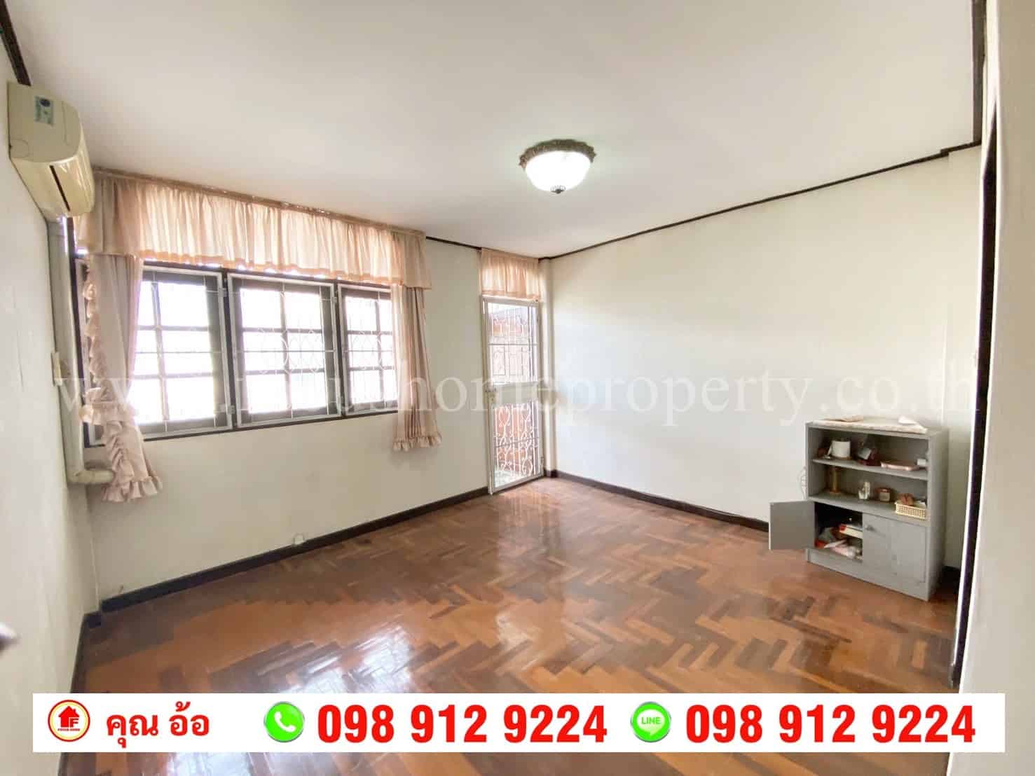 ขาย ทาวน์เฮ้าส์ 2 ชั้น หมู่บ้านแกรนด์วิลเลจ ลาดพร้าว 80/3